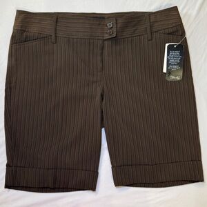 Star City Brown Pinstriped Dress Shorts Khaki Chinos Bermuda Size‎ 11 NWT